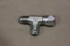 -6AN Swivel "T" with Swivel On the Run